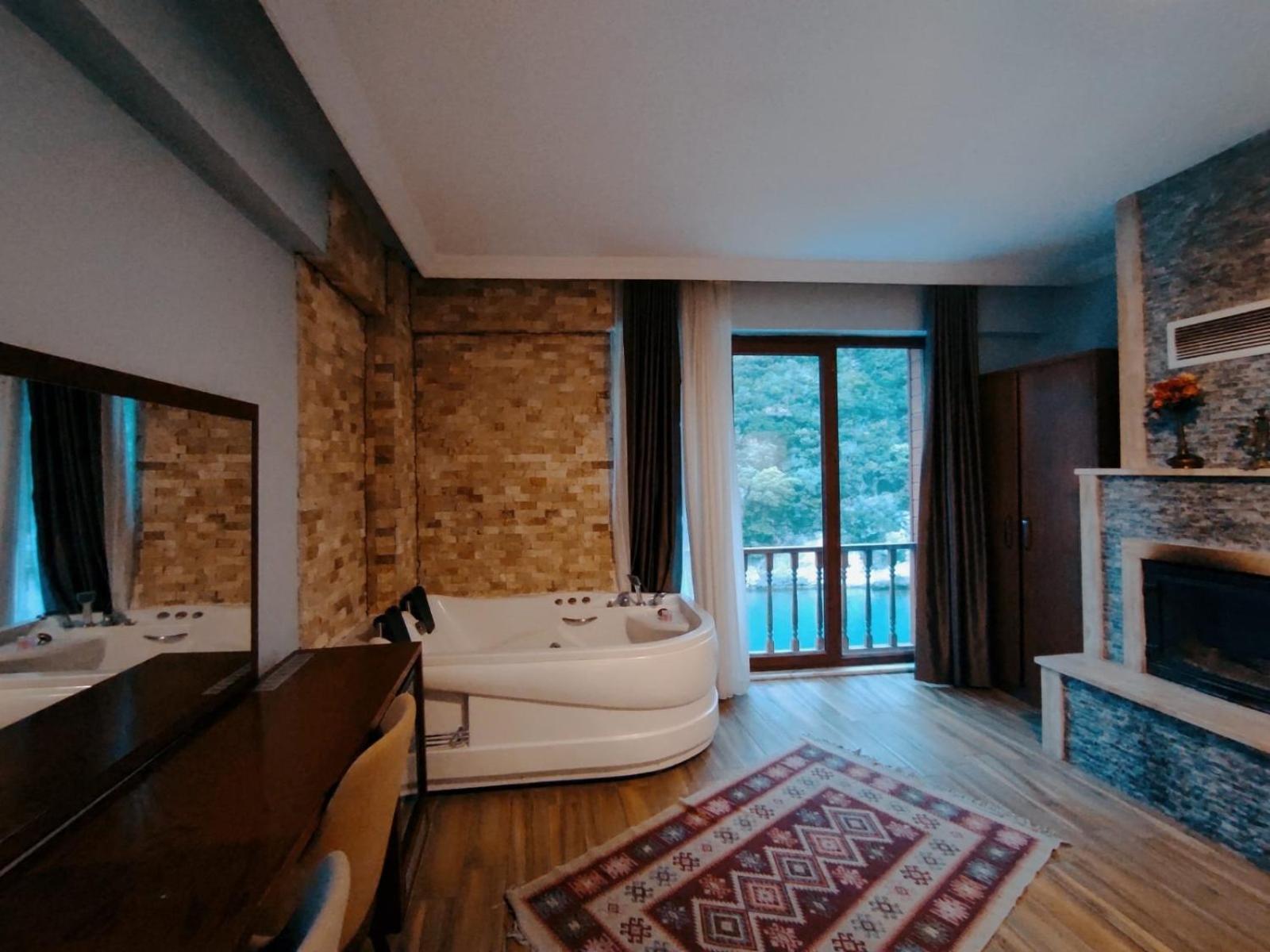 Hill River Hotel Агва Экстерьер фото