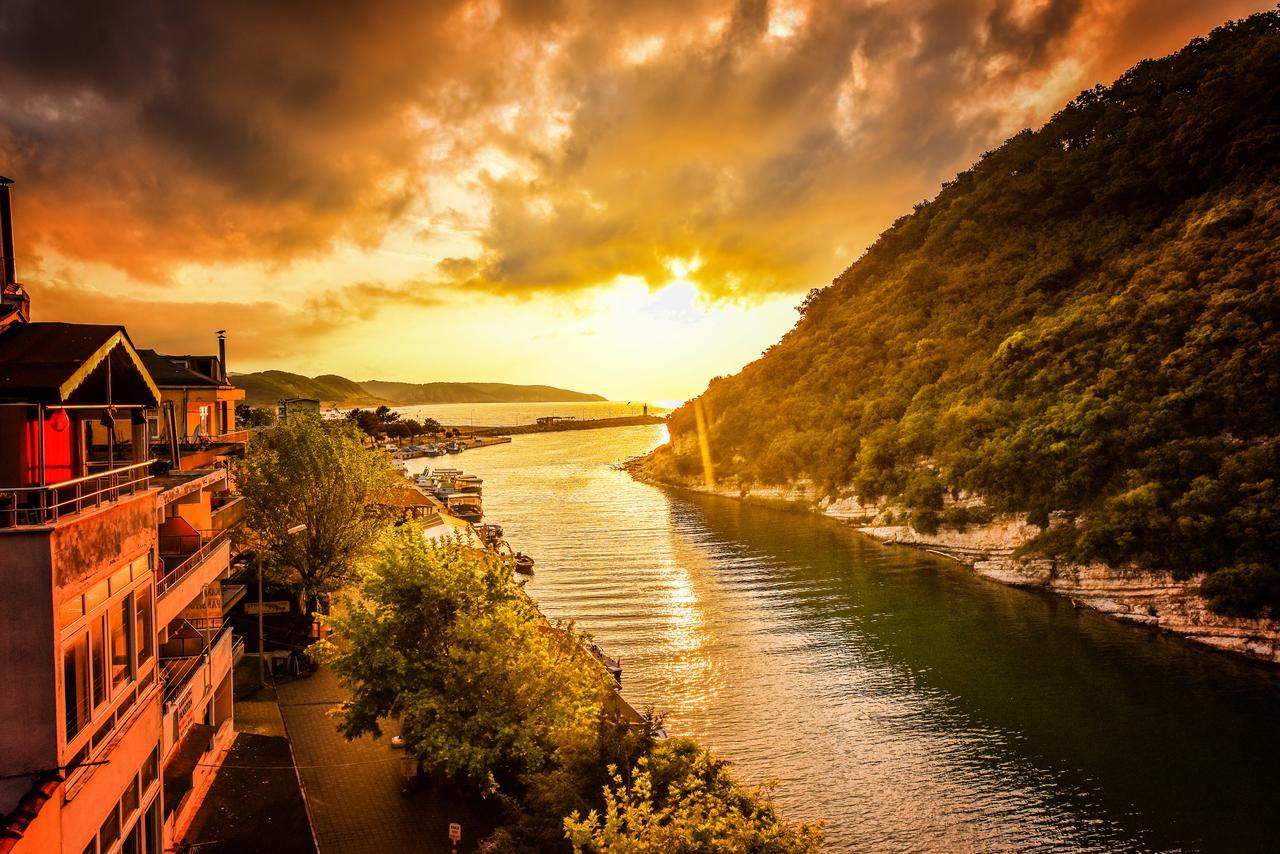 Hill River Hotel Агва Экстерьер фото
